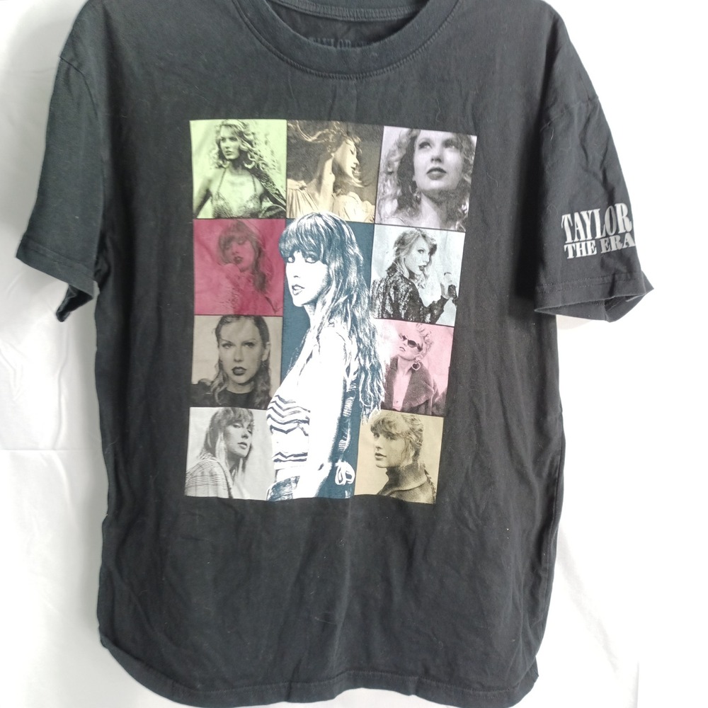 Taylor Swift The Eras Tour Concert T-Shirt Black Graphic Tee Small North America